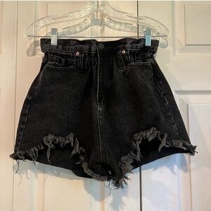 SIGNATURE 8 HIGH RISE DENIM SHORTS